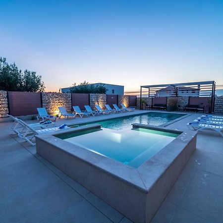 Pinna Residence - Vanga Пула Екстериор снимка