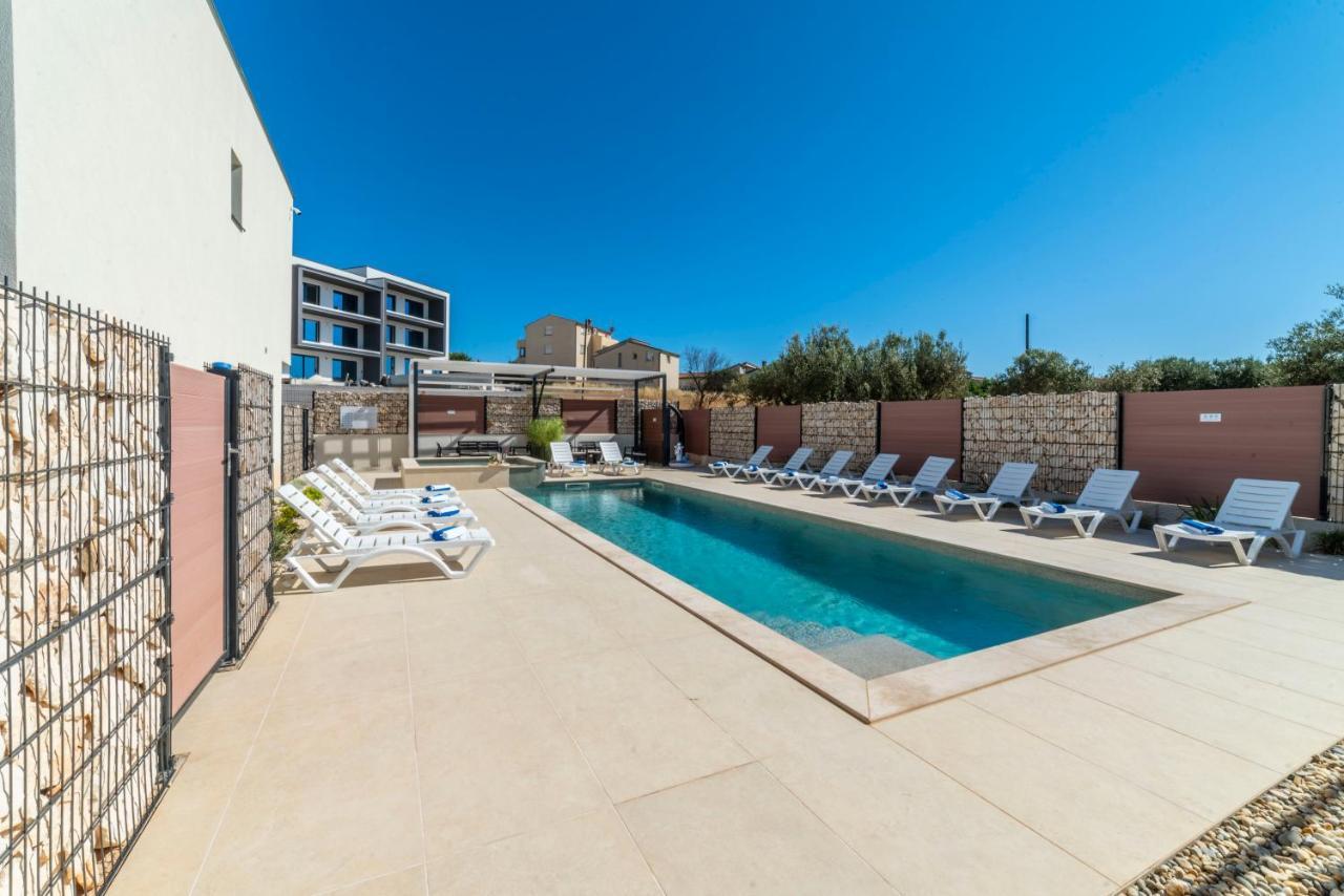 Pinna Residence - Vanga Пула Екстериор снимка