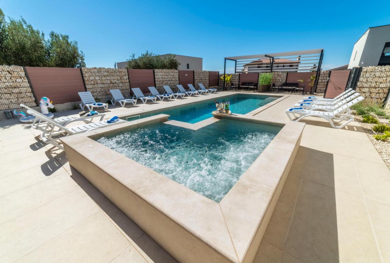 Pinna Residence - Vanga Пула Екстериор снимка